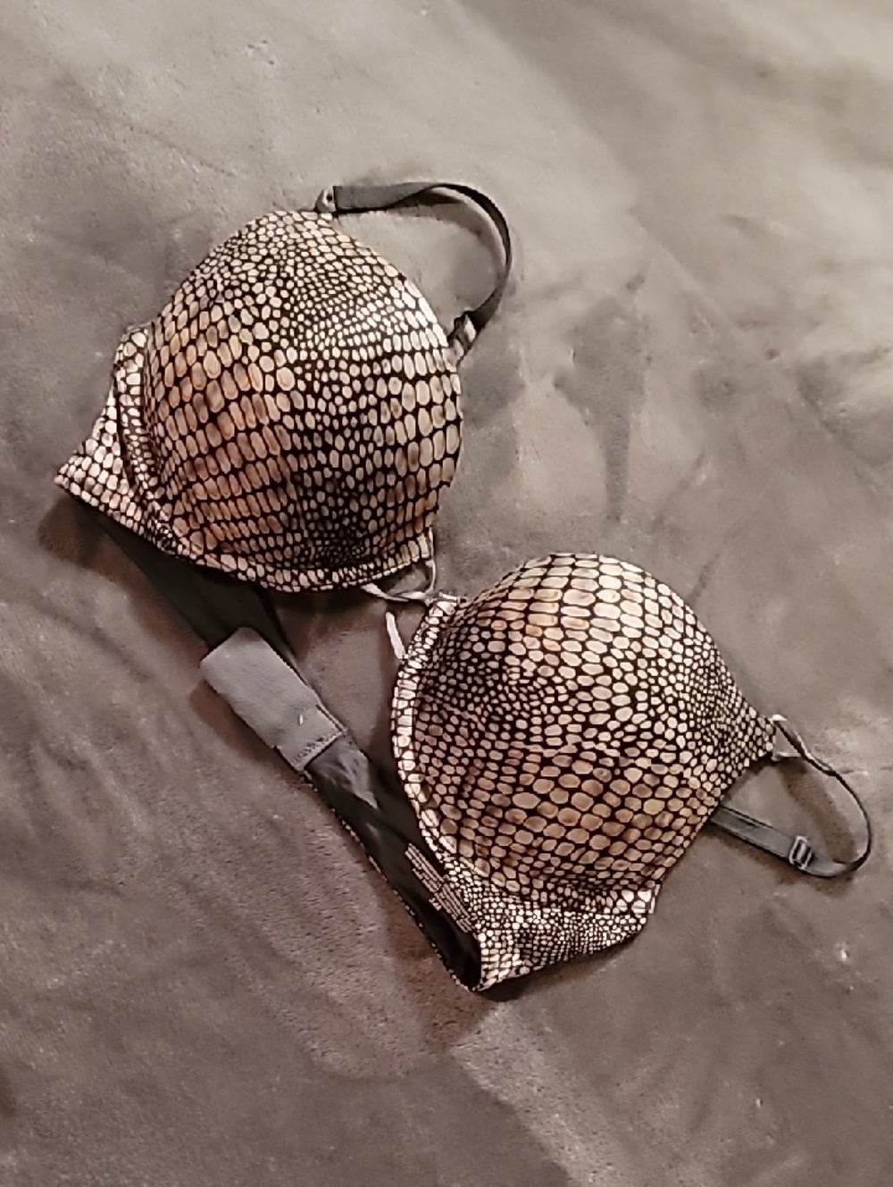 Nwot Victoria Secret Miraculous Bra